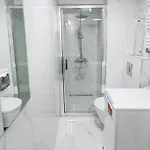 A2 - - Haven - Shared Bathrooms - Self Check-in Warszawa