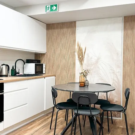 Апартаменты A2 - - Haven - Shared Bathrooms - Self Check-in *