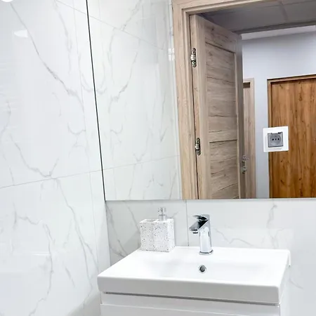 Apartament A2 - - Haven - Shared Bathrooms - Self Check-in *